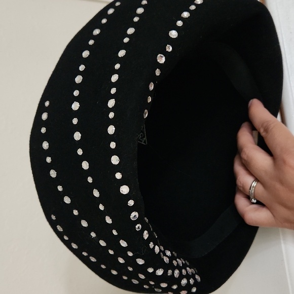 Vintage Archie Eason Black Church Hat Sophisticated Classy Elegant Silver Studs - Picture 4 of 9